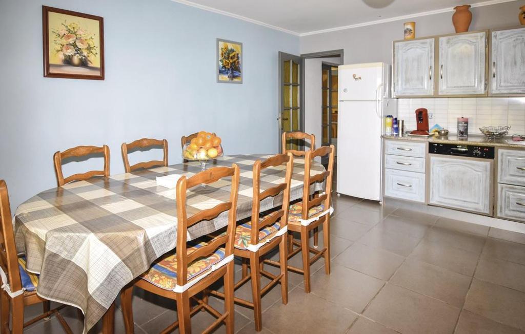 Charmante Maison Climatisee Vedene - Avignon Avec Piscine Luaran gambar